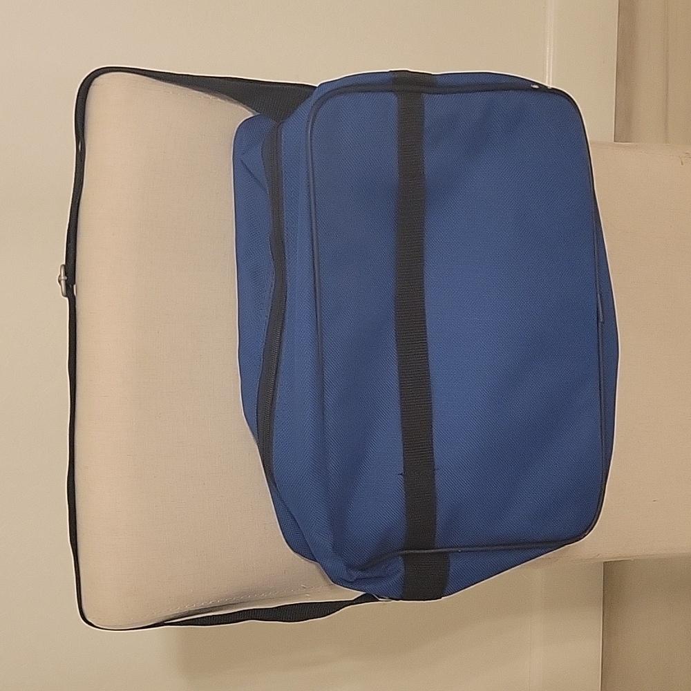 American Tourister bag - Picture 2 of 5